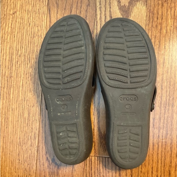 Crocs Patricia Wedge‎ Sandals Womens Size 7 Brown Triple Strap Slides - Picture 6 of 7